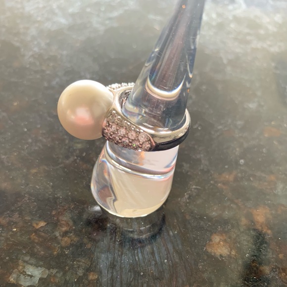 Sterling silver & Faux Pearl Ring - Picture 9 of 9